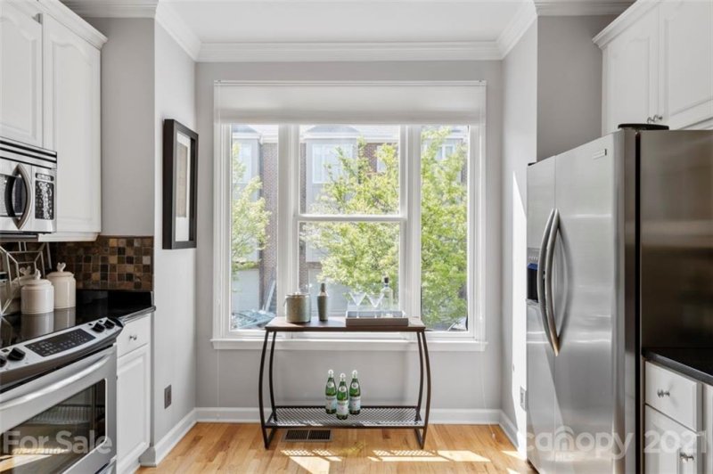 Property image 4 at 367 W 7th Street Street, Charlotte, NC 28202