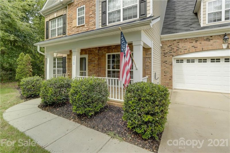 Property image 2 at 625 Heritage Boulevard, Fort Mill, SC 29715