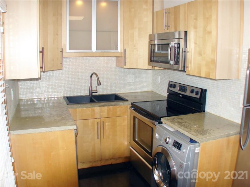 Property image 5 at 636 Chipley Avenue, Charlotte, NC 28205