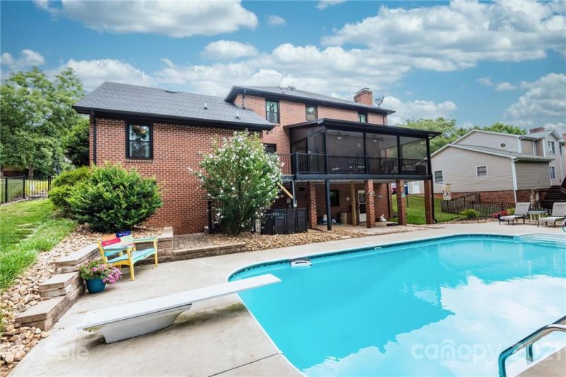 Property image 5 at 144 31st Avenue Court, Hickory, NC 28601