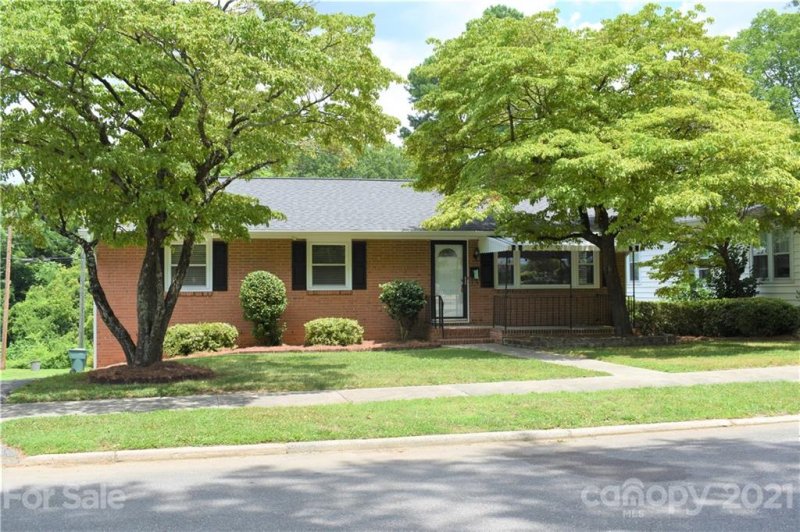 Property image 2 at 418 Dale Avenue, Gastonia, NC 28052