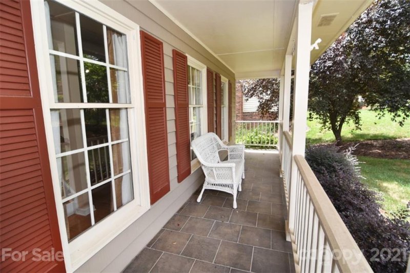 Property image 3 at 314 31st Avenue Court, Hickory, NC 28601