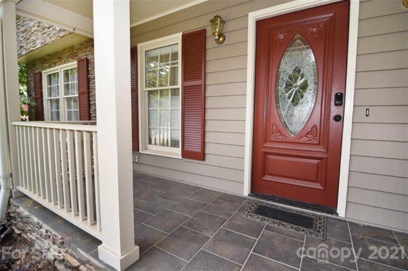 Property image 4 at 314 31st Avenue Court, Hickory, NC 28601
