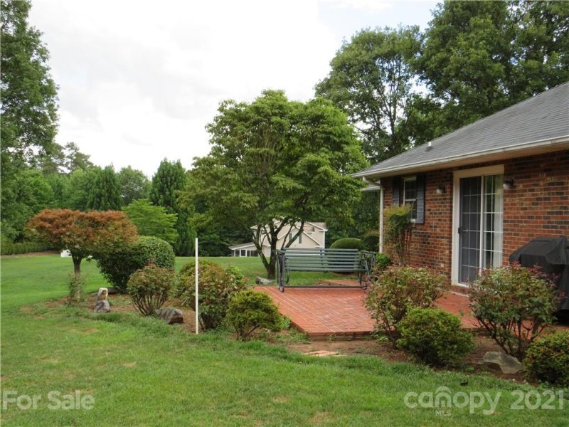 Property image 4 at 342 Briarwood Drive, Rutherfordton, NC 28139
