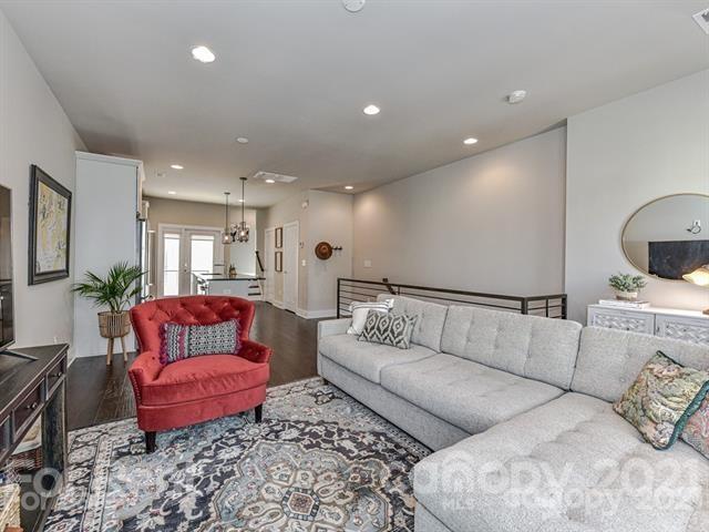 Property image 2 at 1719 Cannon View Lane, Charlotte, NC 28208