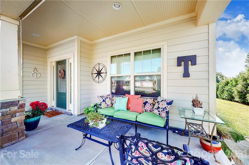 Property image 2 at 109 Damsire Court, Mooresville, NC 28115