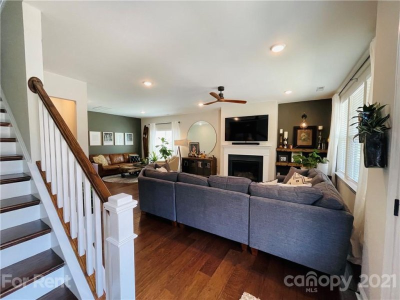 Property image 4 at 6328 Kennard Drive, Charlotte, NC 28216