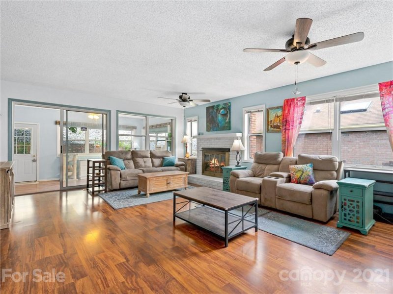 Property image 5 at 129 Exeter Court, Hendersonville, NC 28791