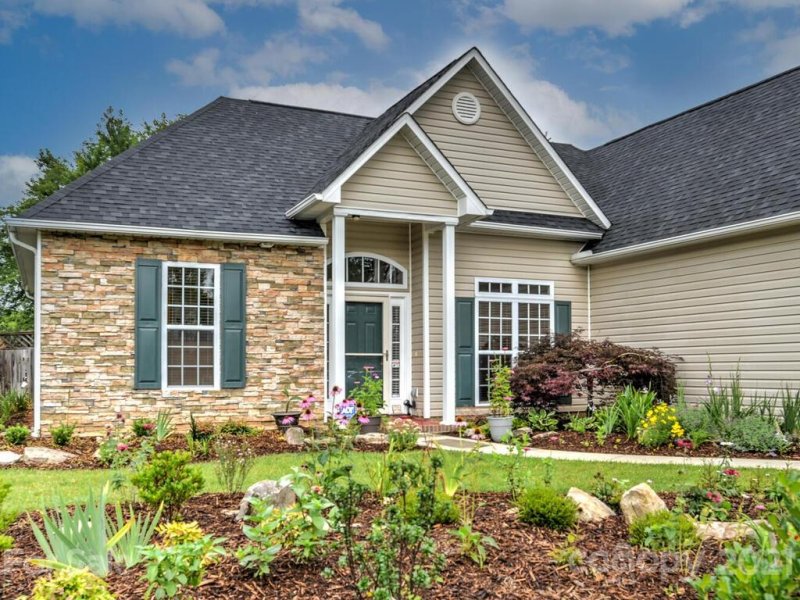 Property image 4 at 15 Meadow Walk Court, Fletcher, NC 28732