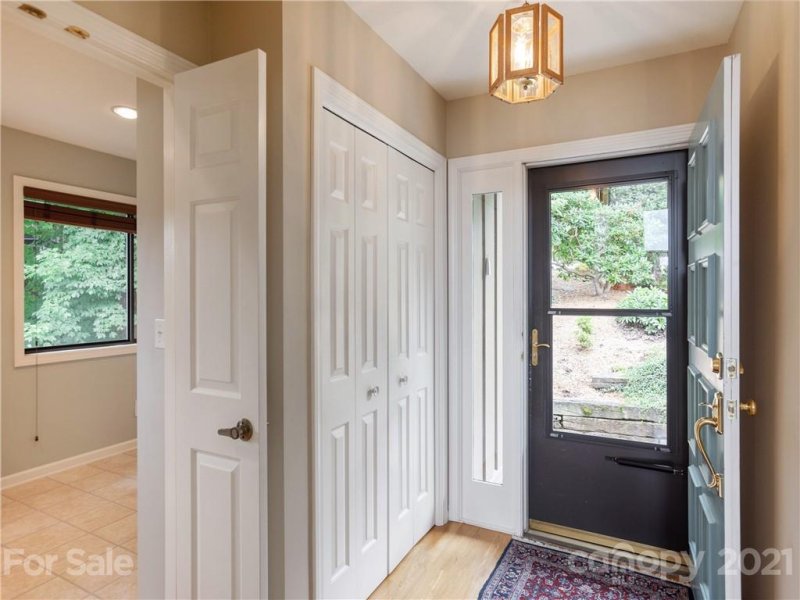 Property image 3 at 143 Country Ridge Road, Hendersonville, NC 28739