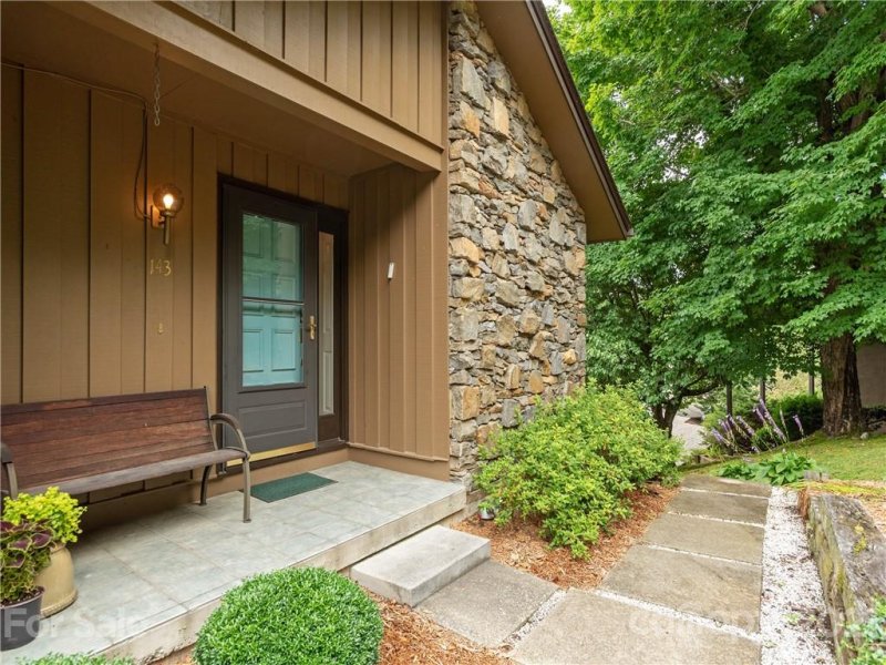 Property image 4 at 143 Country Ridge Road, Hendersonville, NC 28739