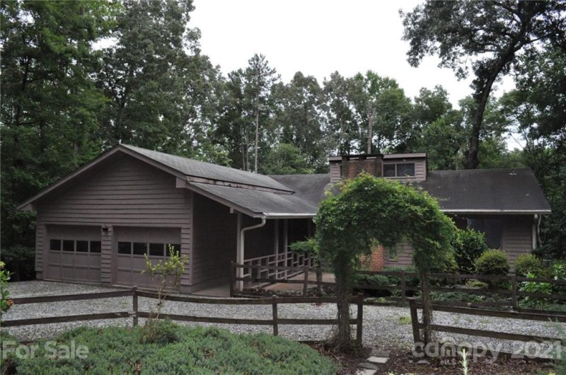 389 Laurel Heights Lane