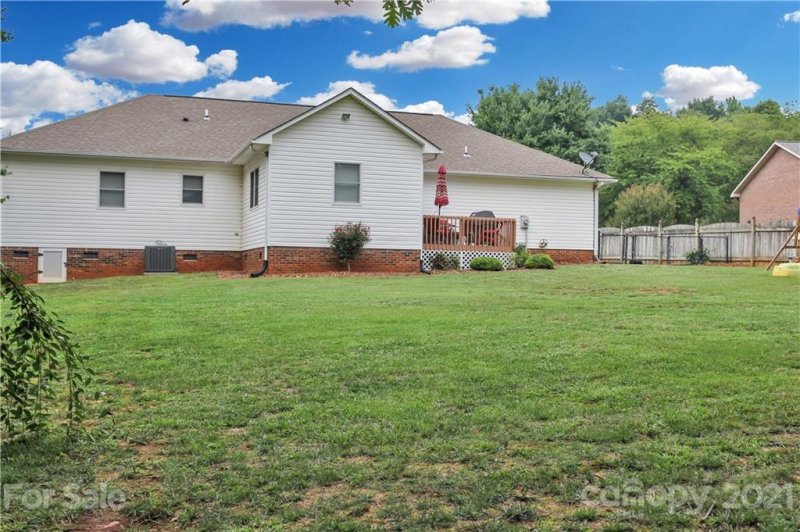 Property image 3 at 143 Doe Trail Lane, Statesville, NC 28625