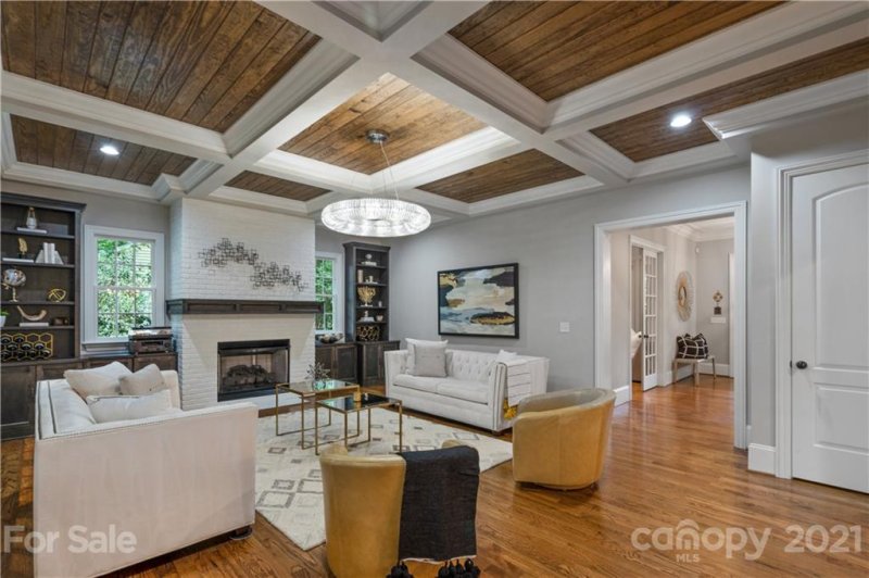 Property image 2 at 532 Jefferson Drive, Charlotte, NC 28270