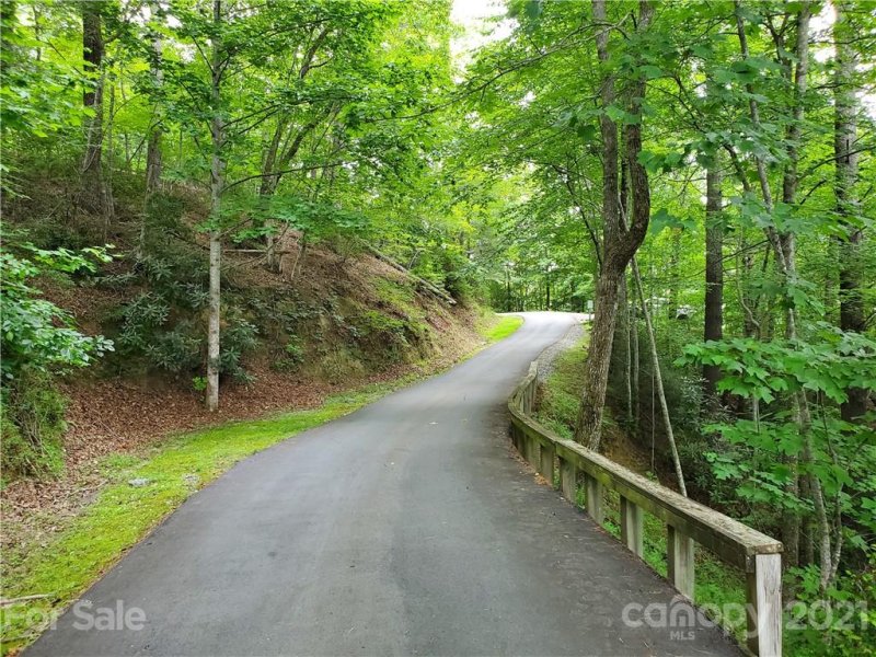 Property image 3 at 401 Ridge Drive, Ferguson, NC 28624