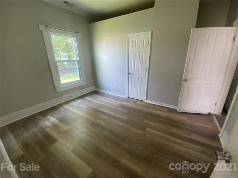 Property image 2 at 31 Ross Street, Gastonia, NC 28052