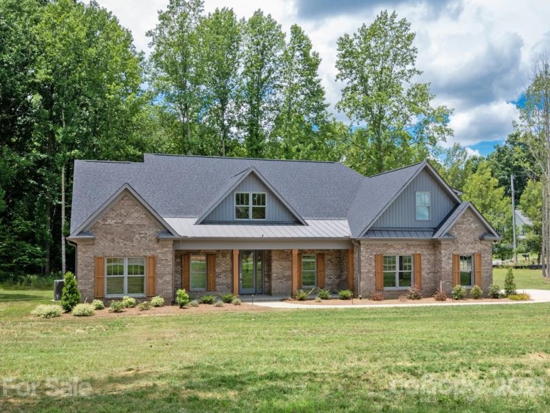 Property image 2 at 200 Barra Drive, Waxhaw, NC 28173