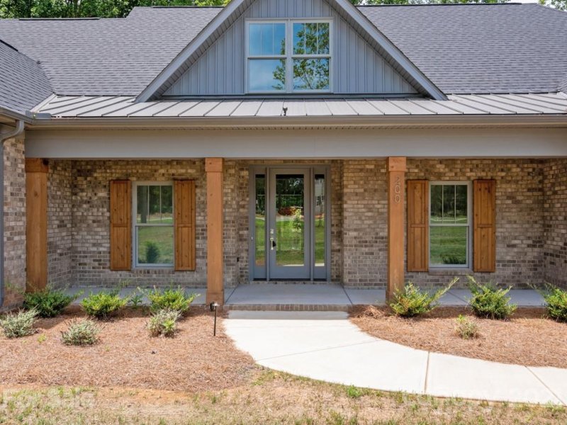 Property image 3 at 200 Barra Drive, Waxhaw, NC 28173