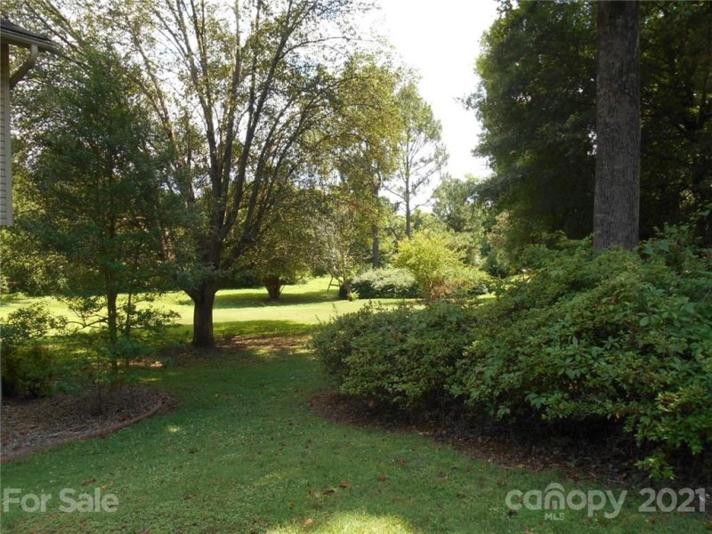 Property image 3 at 324 Knollwood Avenue, Salisbury, NC 28144