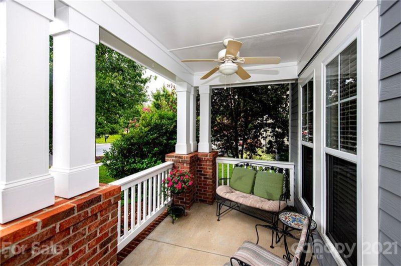 Property image 4 at 411 Shoreline Parkway, Tega Cay, SC 29708