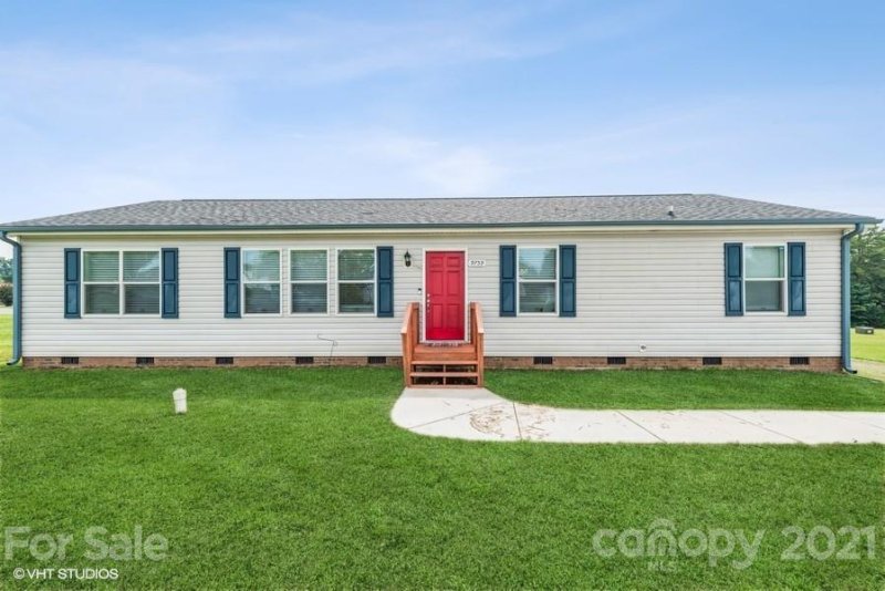 Property image 2 at 9759 Knightbridge Drive, Concord, NC 28025