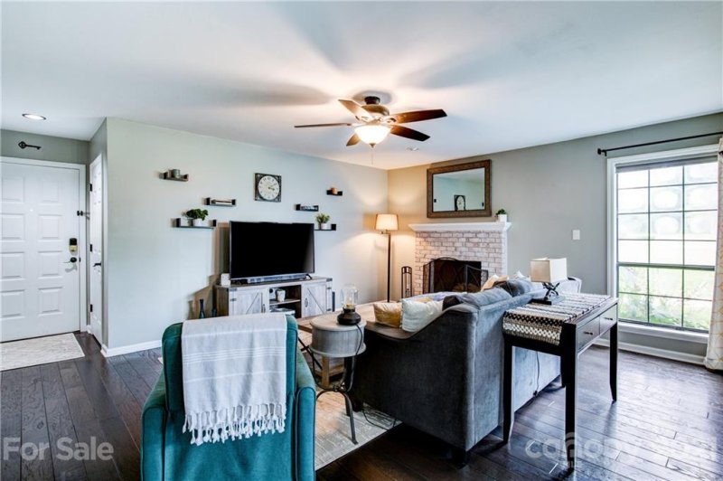 Property image 3 at 4607 Hamory Drive, Charlotte, NC 28212