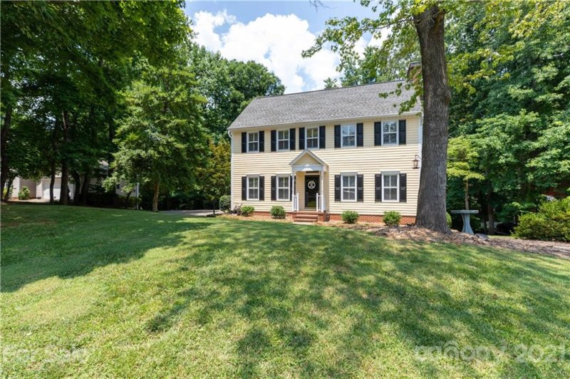 Property image 3 at 2720 Steeplechase Road, Gastonia, NC 28056