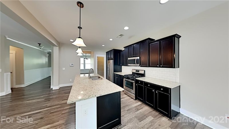 Property image 4 at 10128 Michael Crossing Drive, Charlotte, NC 28213