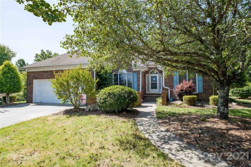 Property image 2 at 1130 Setter Lane, Concord, NC 28025