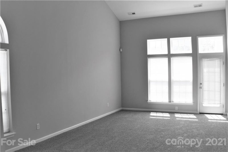 Property image 2 at 13605 Waterplace Lane, Charlotte, NC 28273