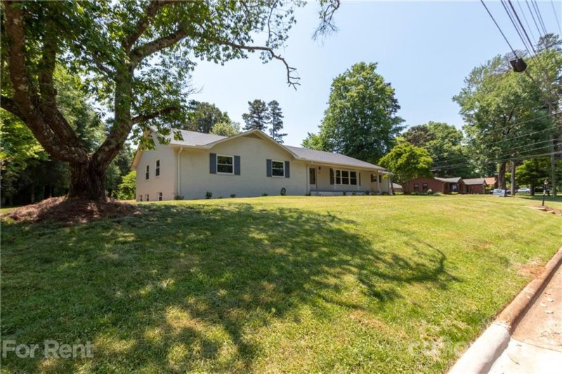 Property image 2 at 126 Arlington Avenue, Concord, NC 28025