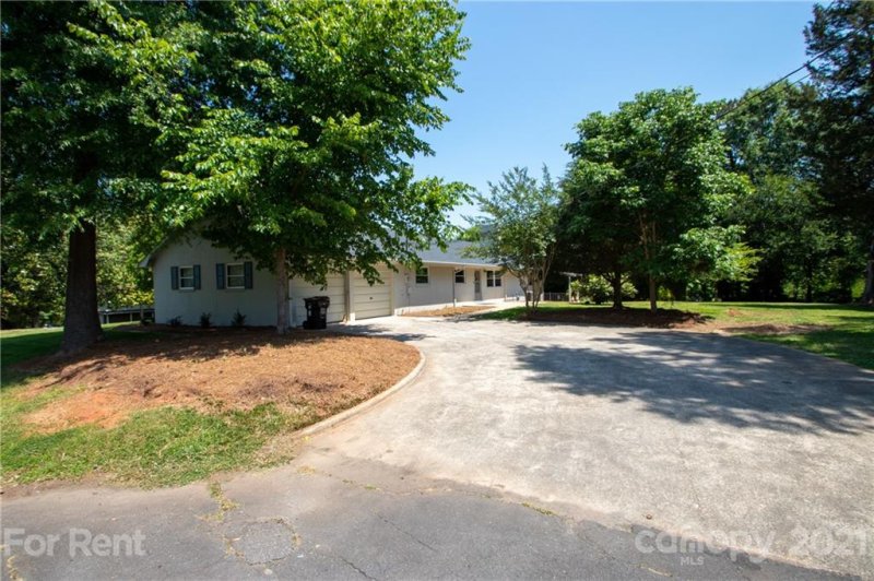 Property image 4 at 126 Arlington Avenue, Concord, NC 28025