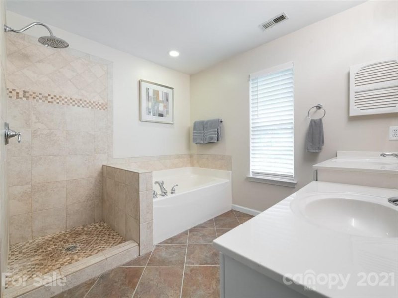 Property image 5 at 2505 Ashby Woods Drive, Matthews, NC 28105