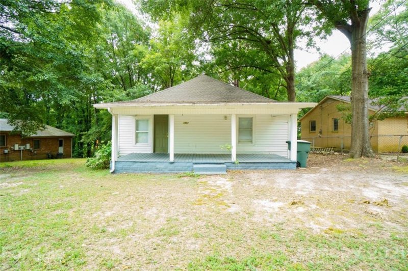 Property image 2 at 1407 Mauney Avenue, Gastonia, NC 28052