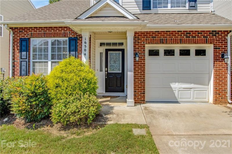 Property image 3 at 16504 Kettlewell Lane, Charlotte, NC 28277