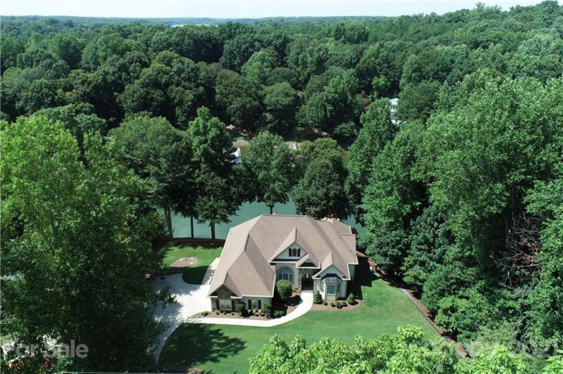 Property image 2 at 288 Clark Cove Road, Statesville, NC 28677