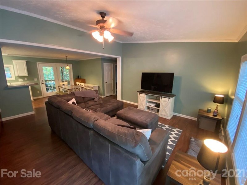 Property image 3 at 138 Cinnamon Way, Flat Rock, NC 28731