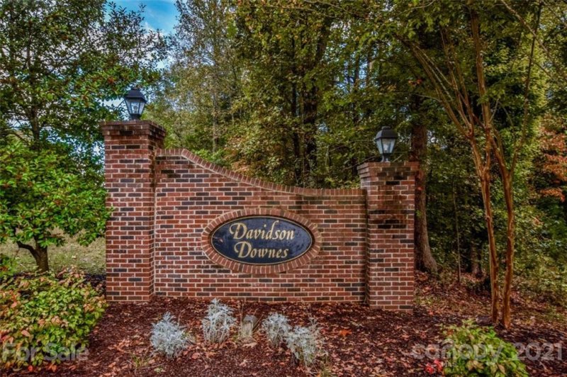 Property image 2 at 111 Avon Place Lane, Mooresville, NC 28115