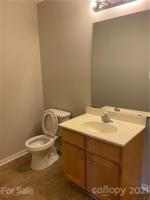 Property image 5 at 340 Peachtree Road, Charlotte, NC 28216
