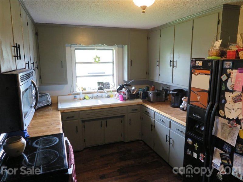 Property image 5 at 307 Gaston Avenue, Mount Holly, NC 28120