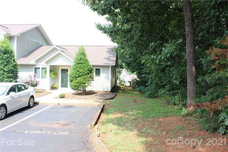 Property image 2 at 3380 White Oak Court, Claremont, NC 28610