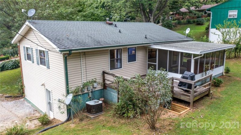 Property image 3 at 11 Merlin Way, Asheville, NC 28806