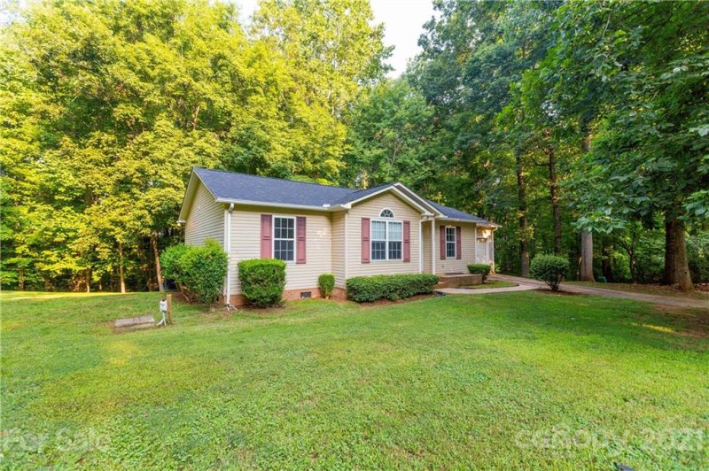 Property image 2 at 153 Creek Branch Drive, Mooresville, NC 28115