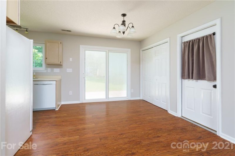 Property image 4 at 1009 Wilkerson Street, Belmont, NC 28012