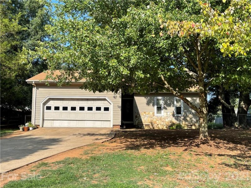 Property image 2 at 311 Elysian Drive, Mooresville, NC 28117