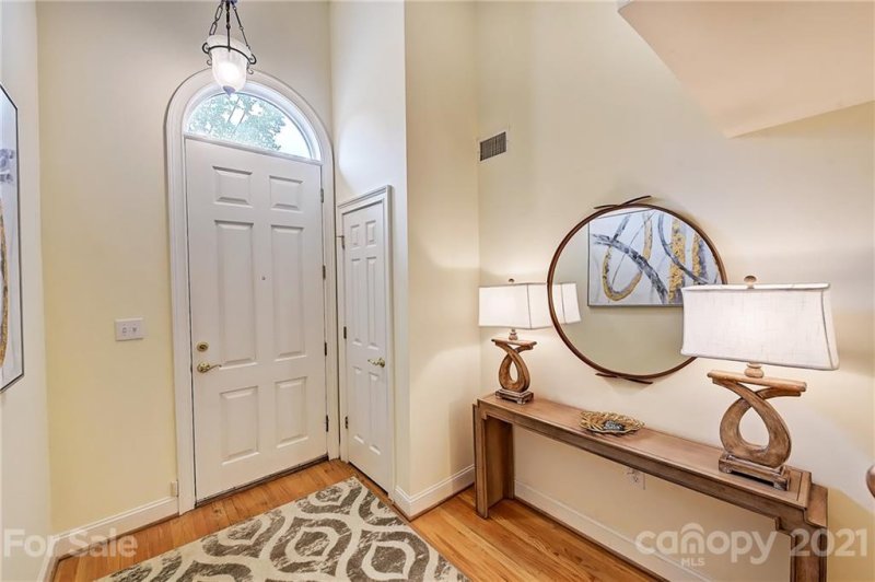 Property image 4 at 244 Wendover Heights Circle, Charlotte, NC 28211