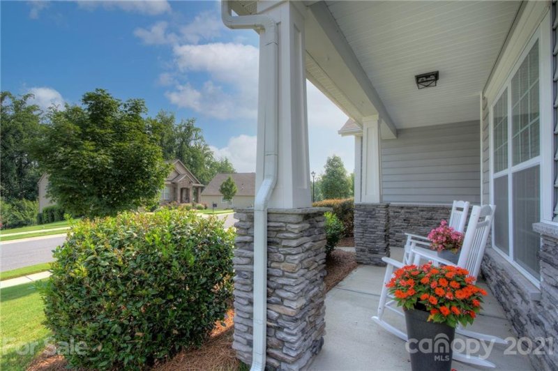 Property image 2 at 15003 Kinnegal Lane, Charlotte, NC 28278