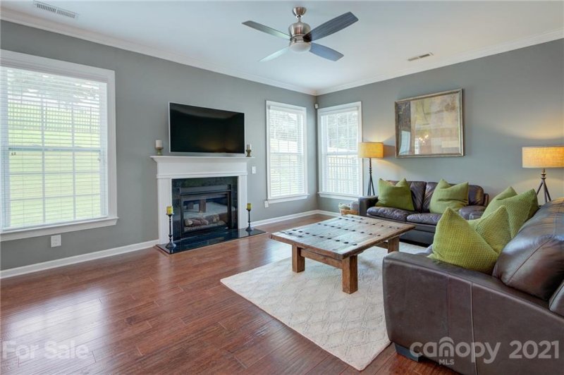 Property image 4 at 15003 Kinnegal Lane, Charlotte, NC 28278