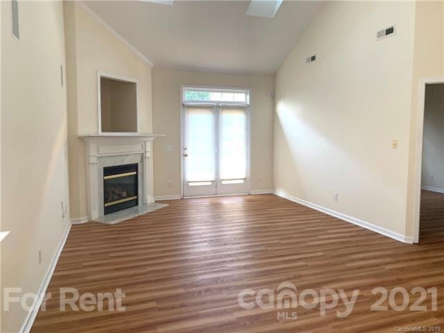 Property image 3 at 9110 Scarcliff Lane, Charlotte, NC 28277