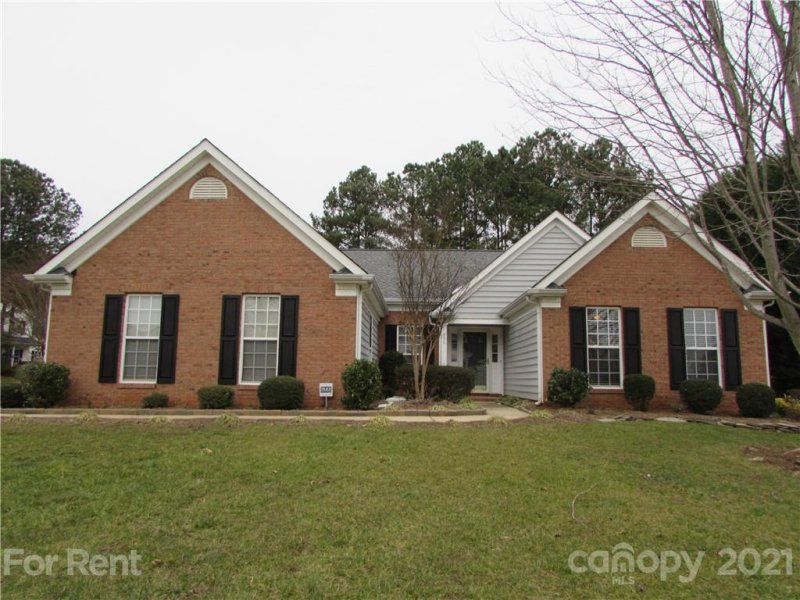 112 Spring Grove Drive